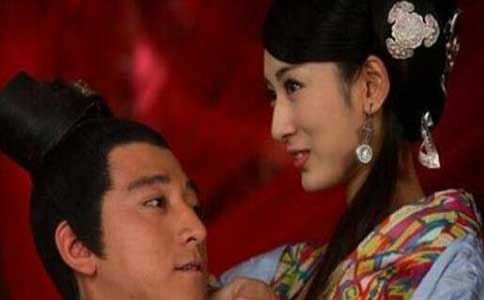 历史上最淫荡的公主,30名壮汉都满足不了她(和亲弟弟/姑父乱伦)(图4) 山阴公主有多少个男人