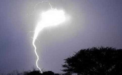 盘点全球遭天打雷劈的诡异事件,法国三个士兵被雷击成灰烬(图5) 天打雷劈是真的吗