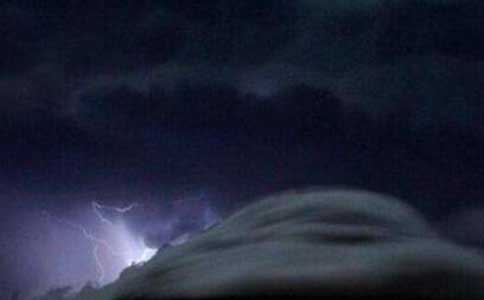 盘点全球遭天打雷劈的诡异事件,法国三个士兵被雷击成灰烬(图9) 天打雷劈是真的吗