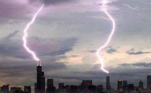 盘点全球遭天打雷劈的诡异事件,法国三个士兵被雷击成灰烬(图12) 天打雷劈是真的吗