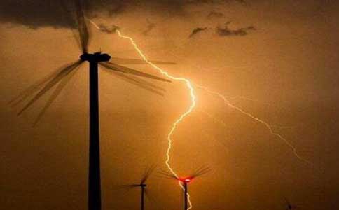 盘点全球遭天打雷劈的诡异事件,法国三个士兵被雷击成灰烬(图13) 天打雷劈是真的吗