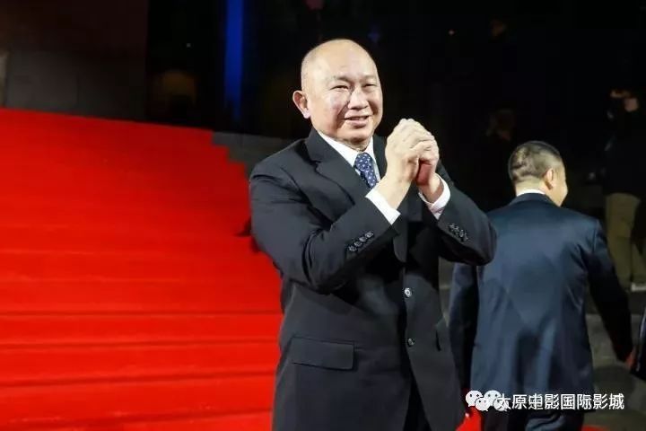 平遥国际电影展开幕 影人齐聚卧虎藏龙 (图2) 平遥国际电影展开幕 影人齐聚卧虎藏龙 (图2)