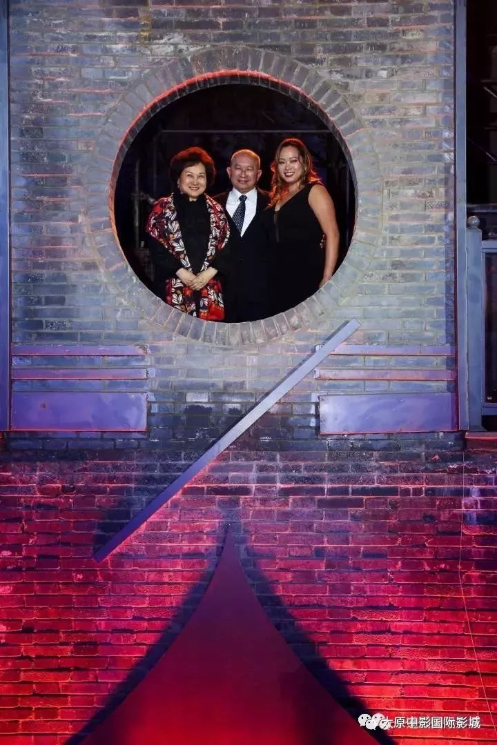 平遥国际电影展开幕 影人齐聚卧虎藏龙 (图8) 平遥国际电影展开幕 影人齐聚卧虎藏龙 (图8)