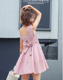 夏季新款时尚甜美收腰A摆露后背蝴蝶结无袖连衣裙