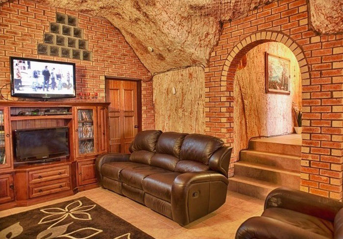 世界上唯一真实存在的地下城,澳大利亚居住在地下的小镇(图11) 世界上唯一真实存在的地下城,澳大利亚居住在地下的小镇--置顶表情