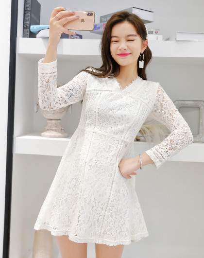 时尚蕾丝拉链A字连衣裙(图1) 时尚蕾丝拉链A字连衣裙(图1)