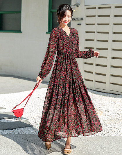 宽松V领碎花中长款打底长袖雪纺连衣裙(图1) 宽松V领碎花中长款打底长袖雪纺连衣裙(图1)