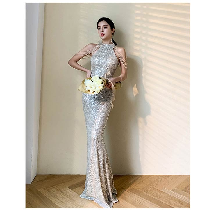 雪宝莲2020新款修身鱼尾挂脖性感肩流苏晚礼服(图6) 雪宝莲2020新款修身鱼尾挂脖性感肩流苏晚礼服(图6)